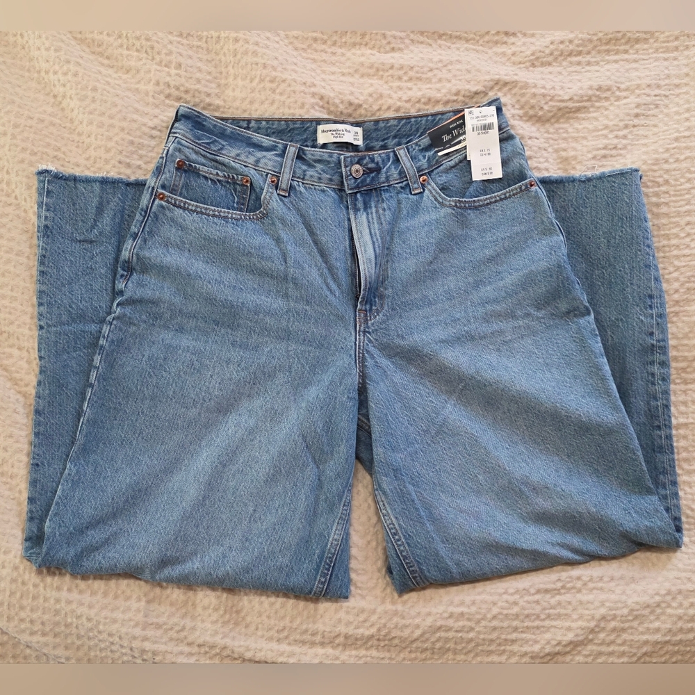 Abercrombie & Fitch Curve Love Jeans